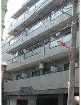 ドエル・アヅマ