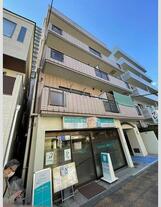 メゾンナカムラ